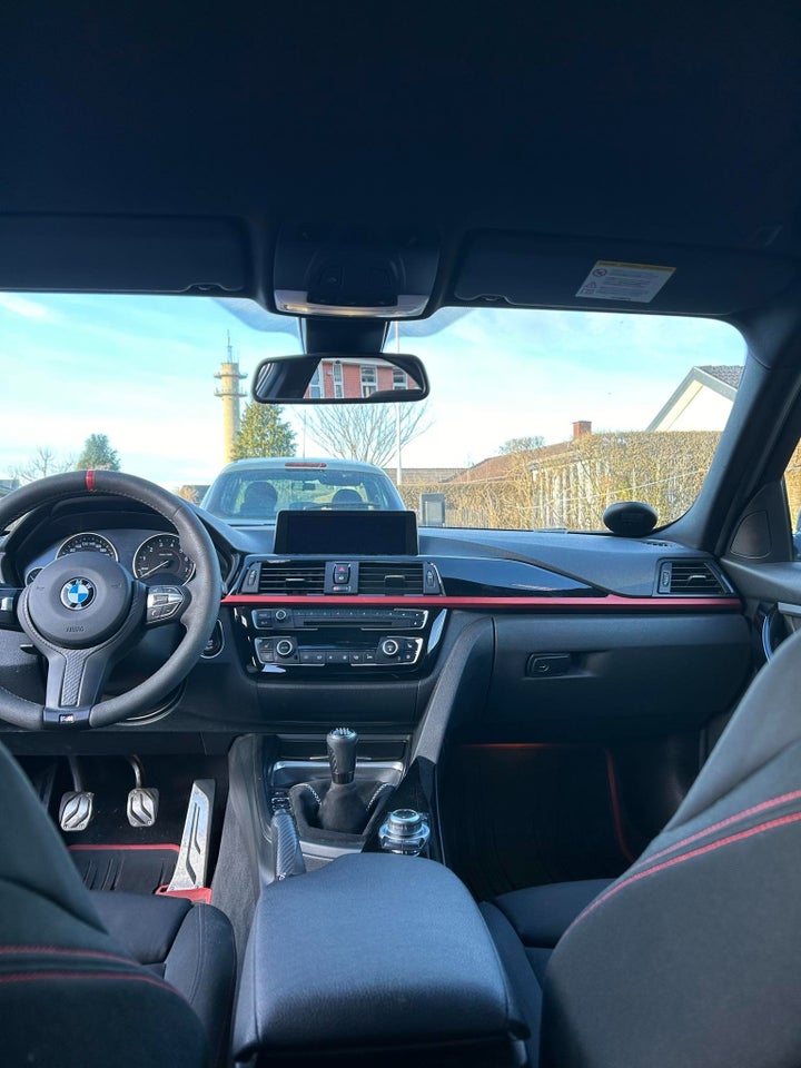 BMW 320i 2,0  4d