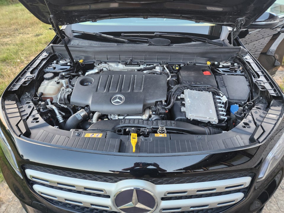 Mercedes GLB200 d 2,0 Progressive Line aut. 7prs 5d