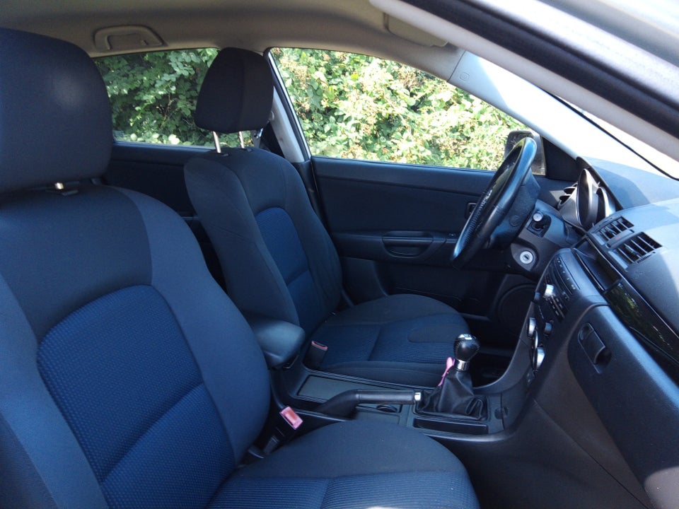 Mazda 3 2,0 Sport 5d