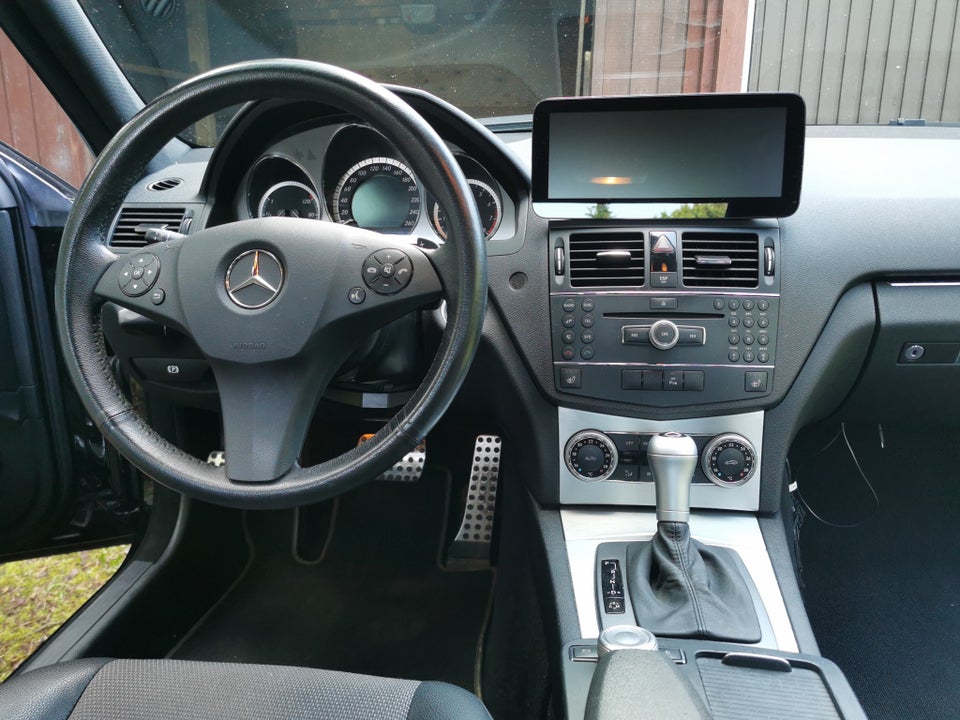 Mercedes C230 2,5 V6 Avantgarde aut. 4d