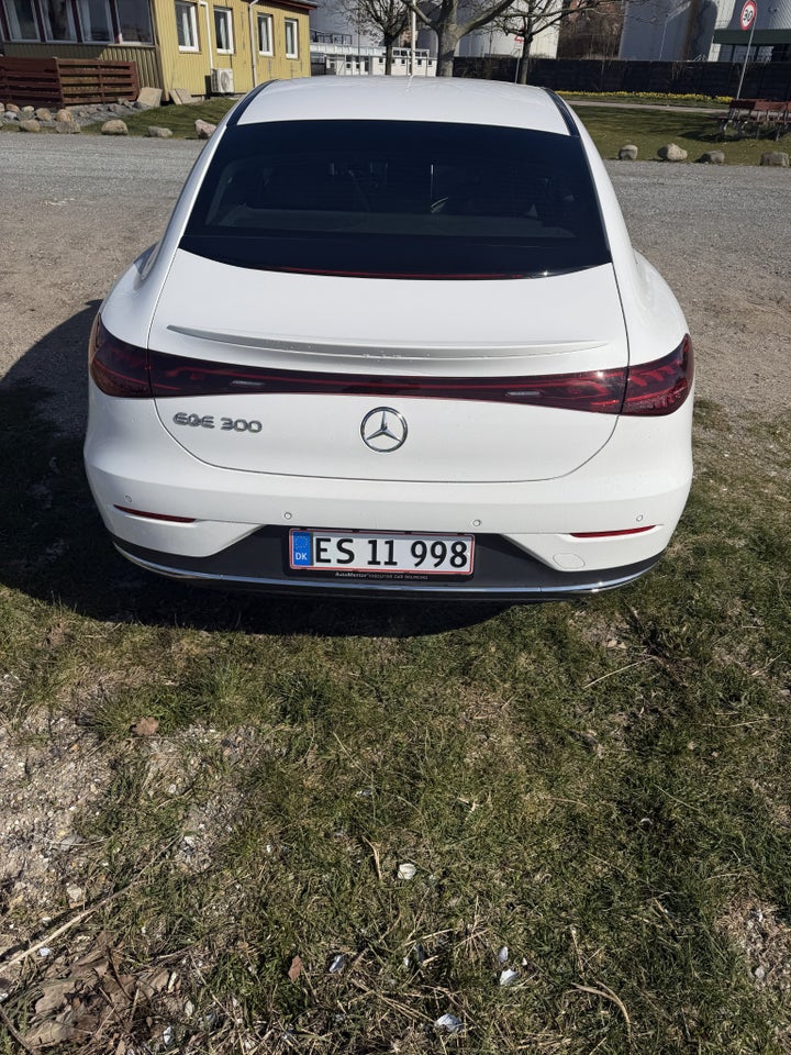 Mercedes EQE300 Electric Art 4d