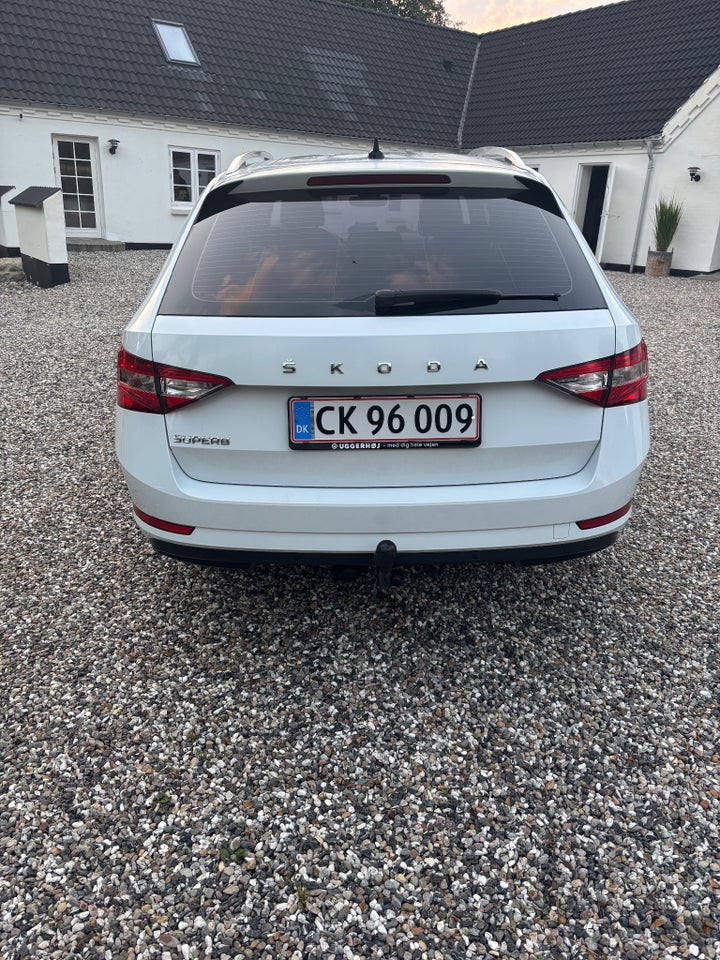 Skoda Superb 1,5 TSi 150 Business Executive Combi DSG 5d