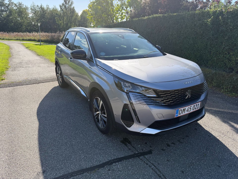 Peugeot 3008 1,6 Hybrid First Selection EAT8 5d