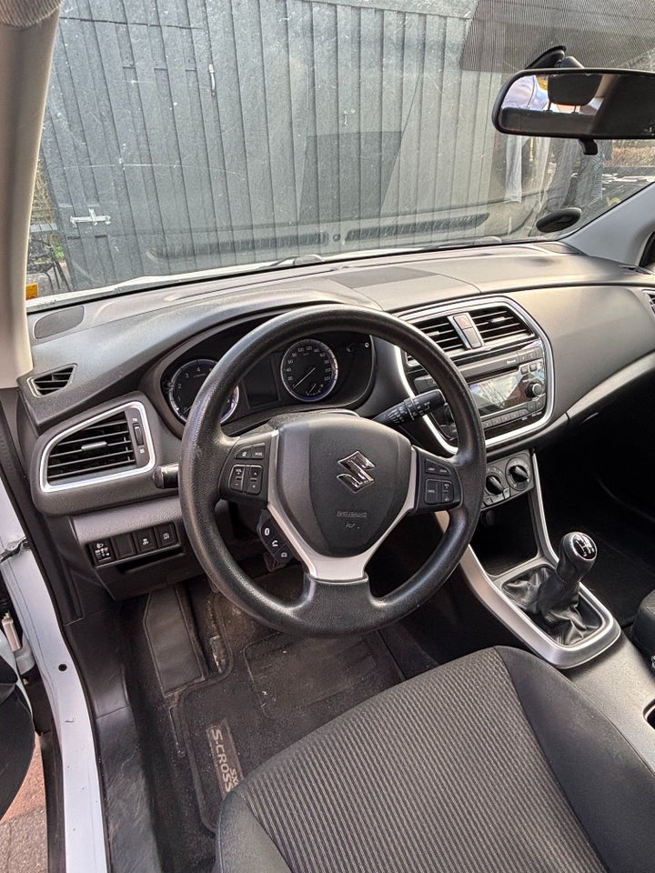Suzuki S-Cross 1,0 Boosterjet Comfort 5d