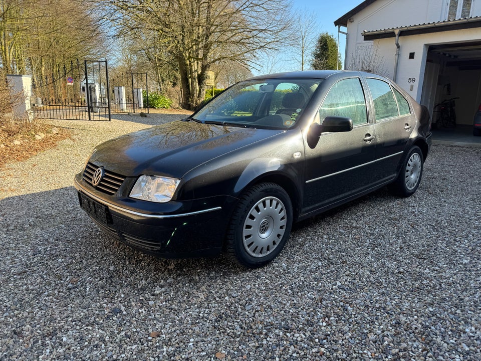 VW Bora 2,0 Comfortline 4d