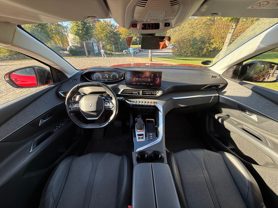 Peugeot 3008 1,6 Hybrid First Selection EAT8 5d