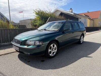 Volvo V70 2,4  5d