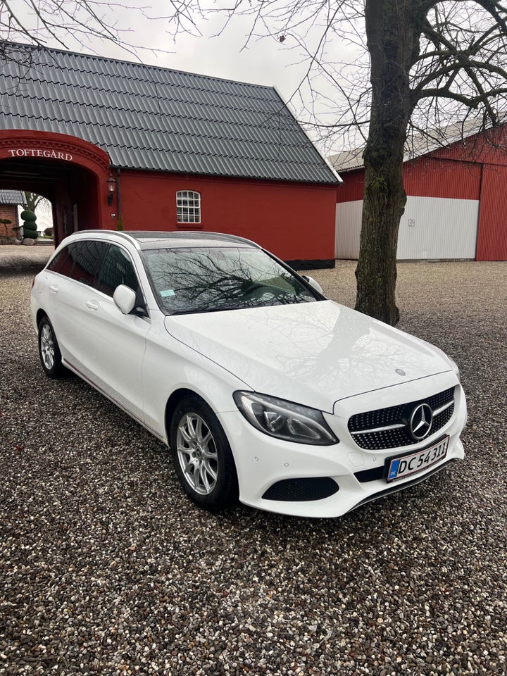 Mercedes C220 2,2 CDi AMG Line stc. aut. 5d