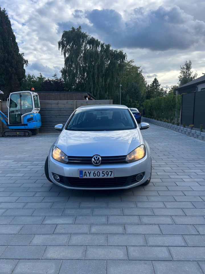 VW Golf VI 1,6 TDi 105 Comfortline DSG BMT 5d