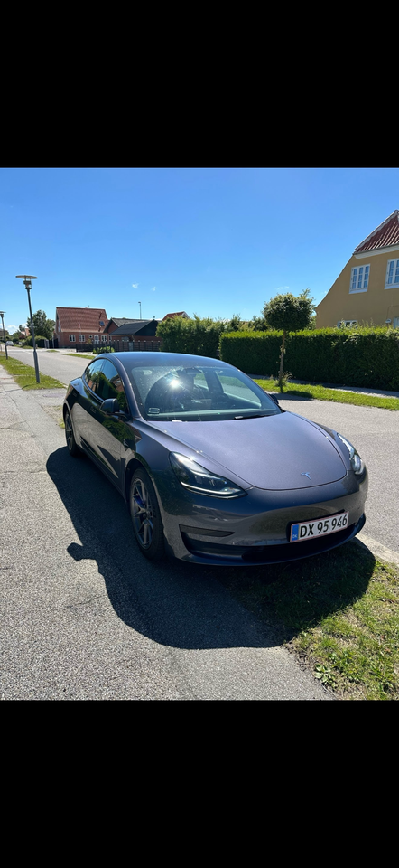Tesla Model 3 RWD 4d