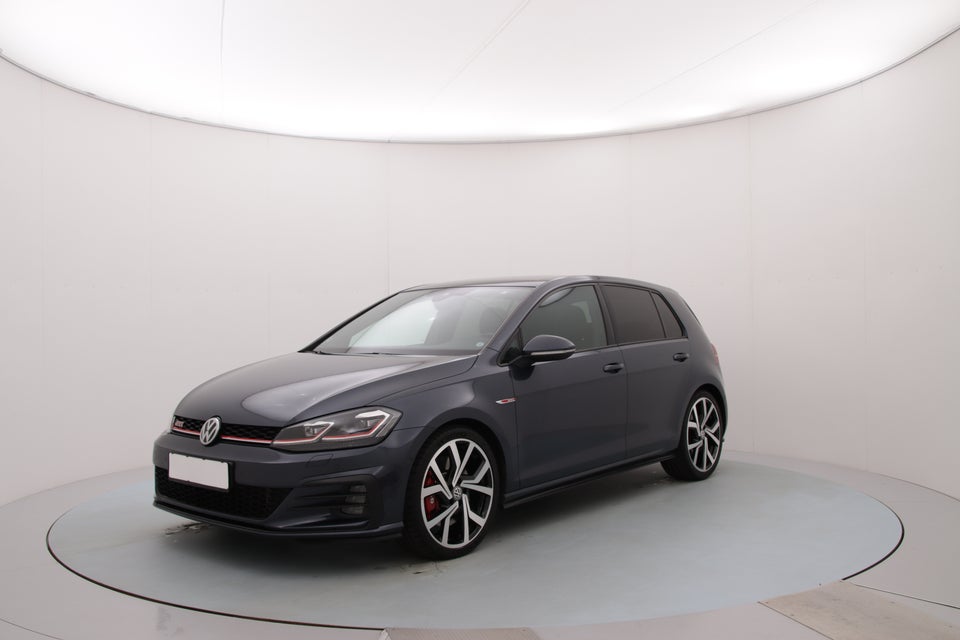 VW Golf VII 2,0 GTi Performance DSG 5d