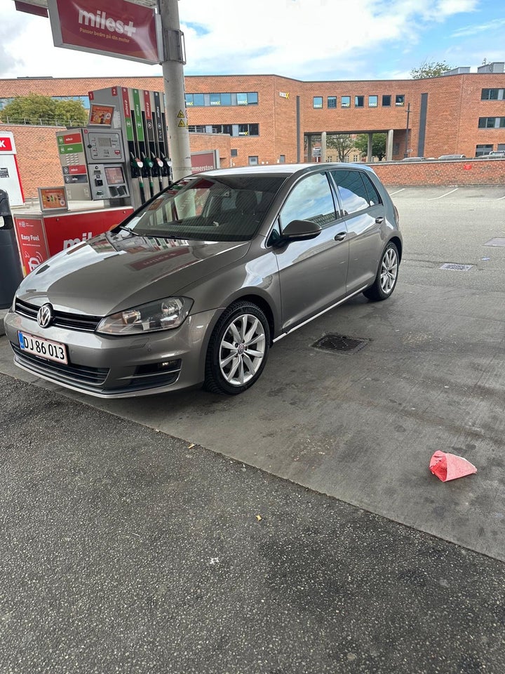 VW Golf VII 1,4 TSi 122 Highline BMT 5d