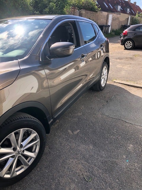 Nissan Qashqai 1,2 Dig-T 115 Acenta Connect 5d