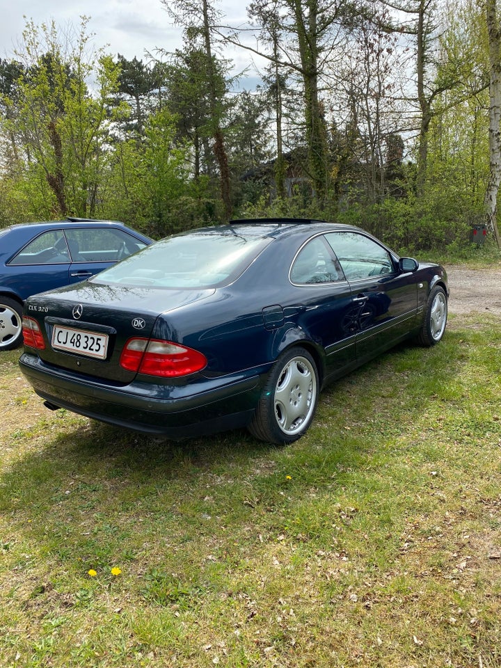 Mercedes CLK320 3,2 Elegance aut. 2d