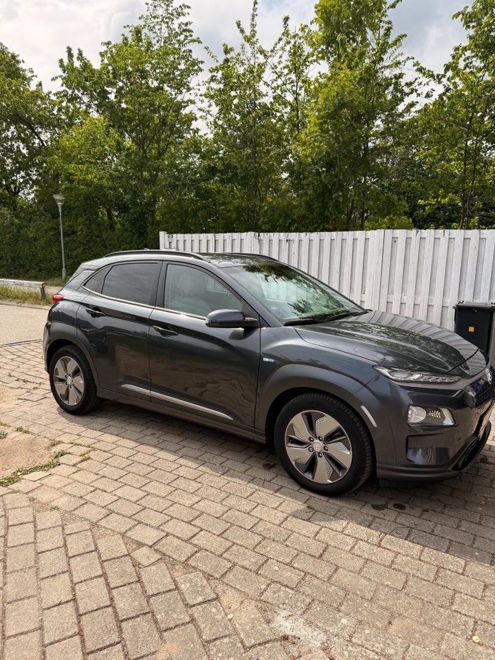 Hyundai Kona 64 EV Premium 5d
