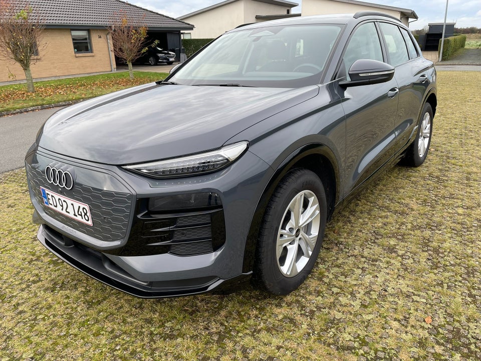 Audi Q6 e-tron Progress performance 5d