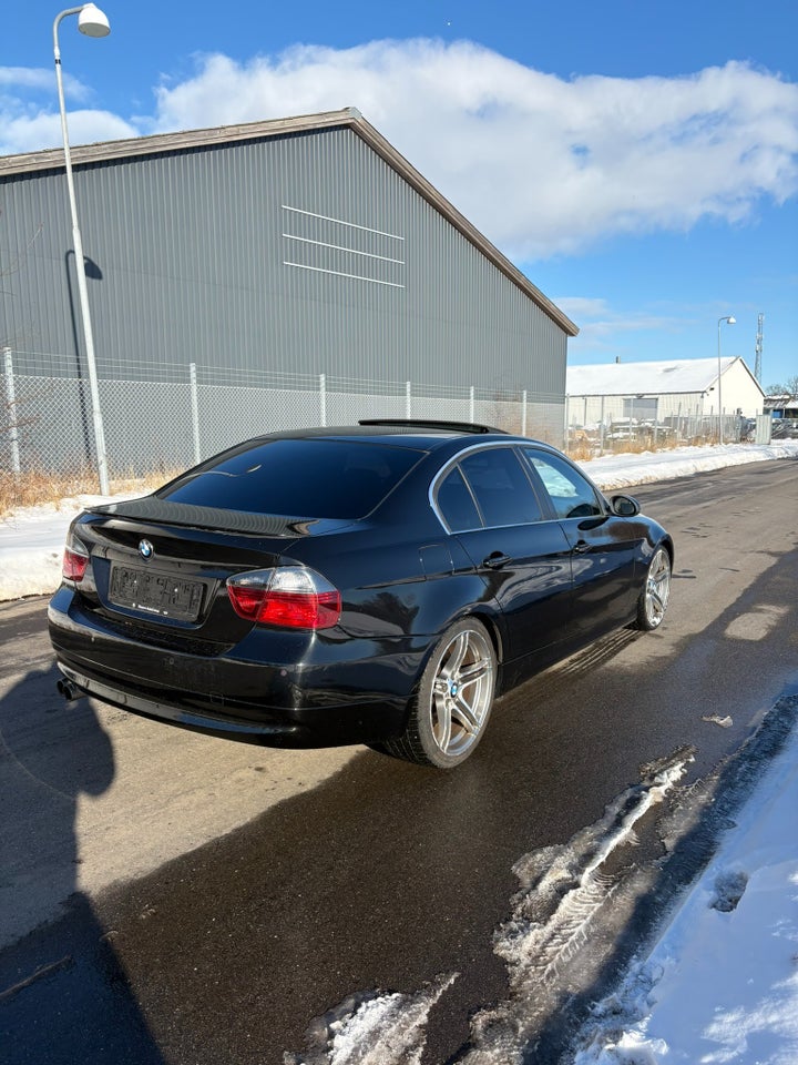 BMW 330i 3,0 aut. 4d