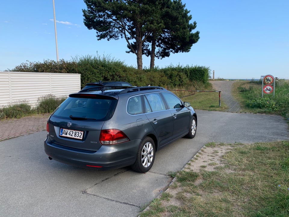 VW Golf VI 1,6 TDi 105 Highline Variant BMT 5d