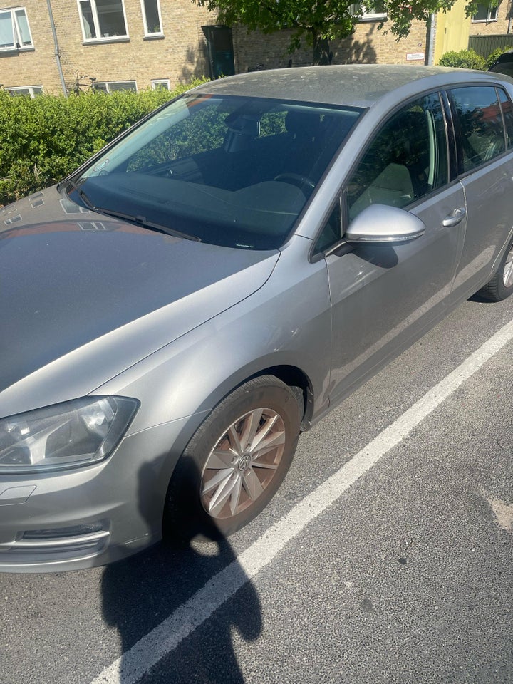 VW Golf VII 1,6 TDi 105 Comfortline BMT 5d