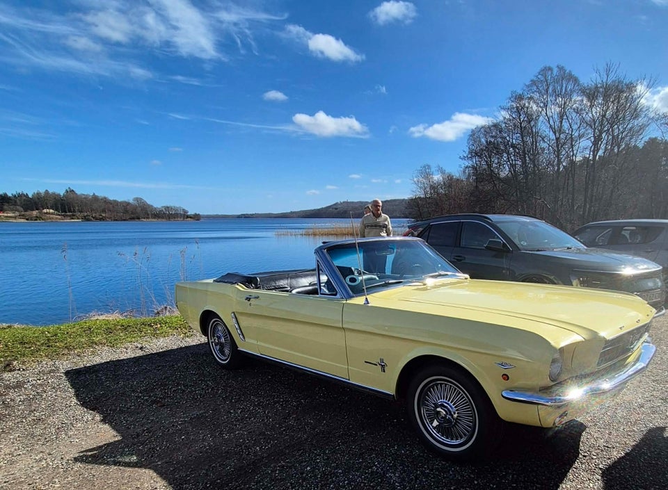 Ford Mustang 4,7 V8 Cabriolet aut. 2d