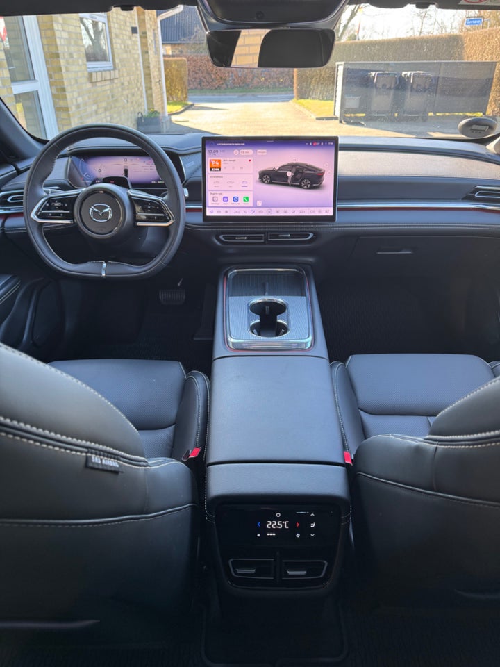 Mazda 6e Takumi Long Range 5d