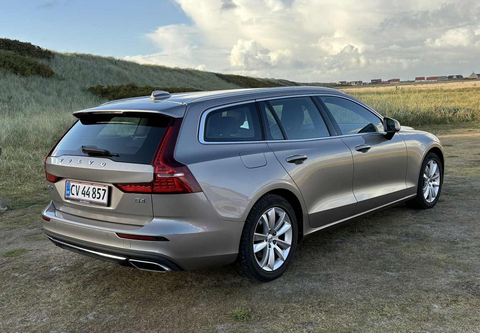 Volvo V60 2,0 B4 197 Inscription aut. 5d
