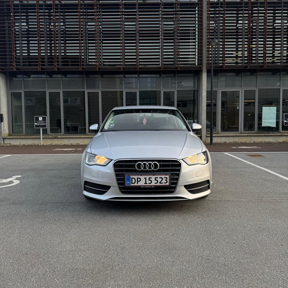 Audi A3 1,4 TFSi 122 S-line 3d