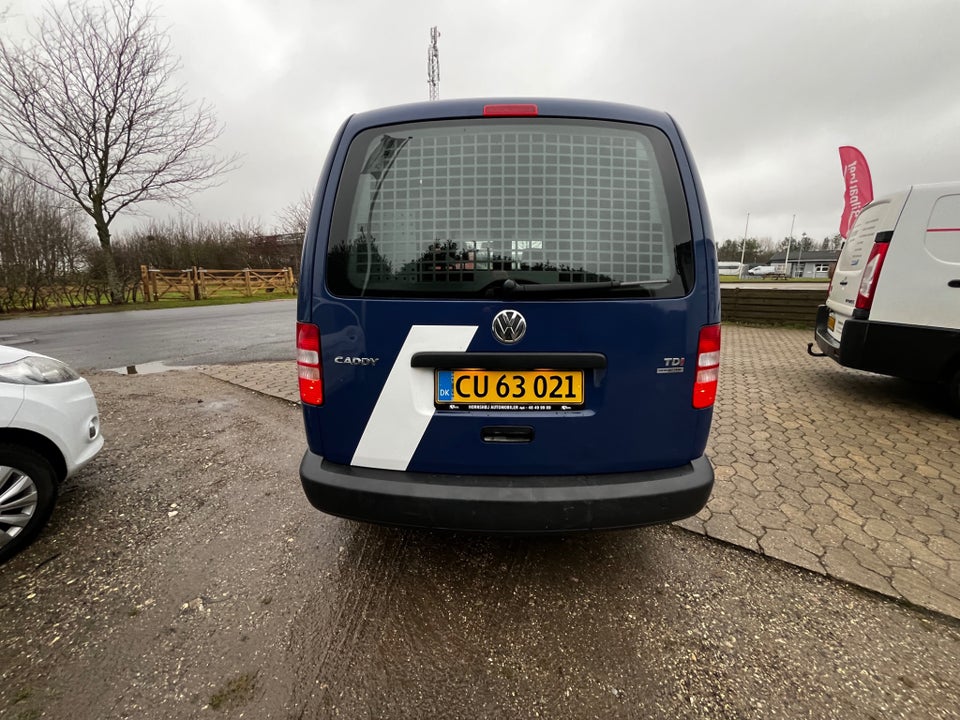 VW Caddy Maxi 1,6 TDi 102 BMT Van 4d