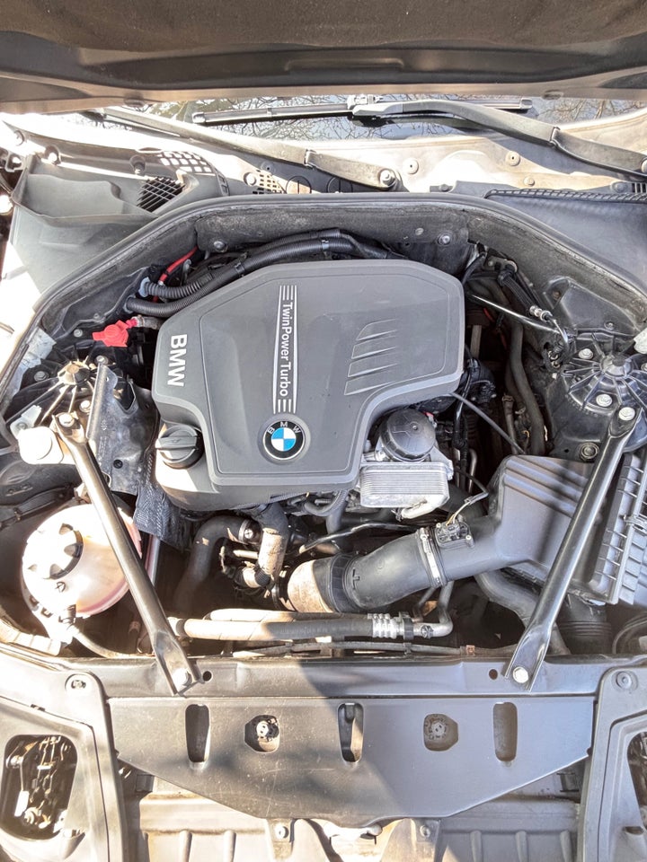 BMW 528i 2,0 Touring aut. 5d