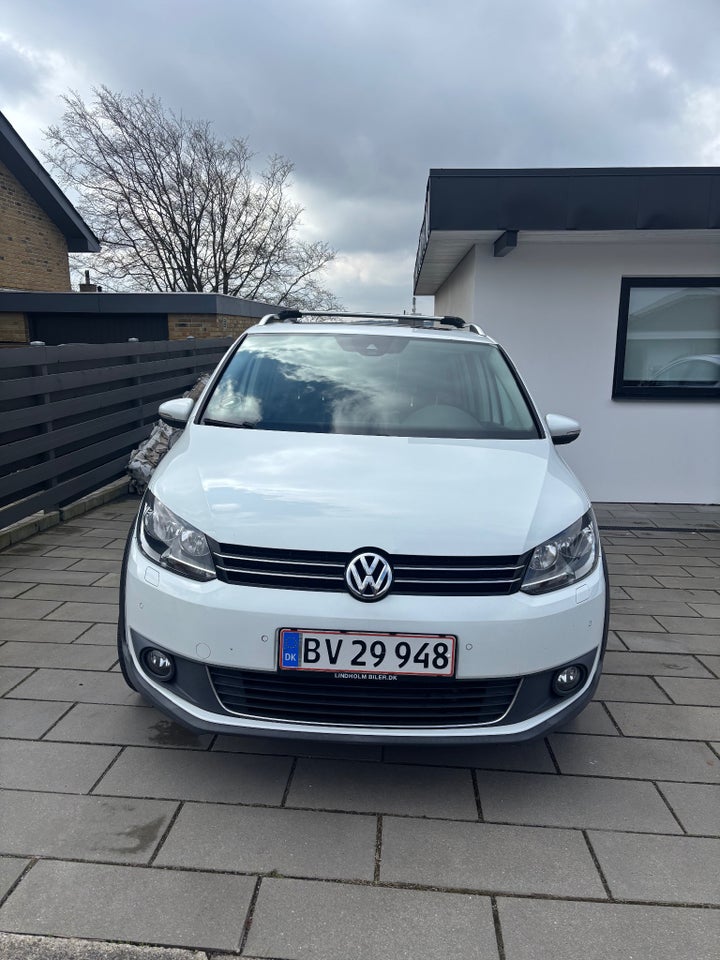 VW Touran 2,0 TDi 177 Highline DSG 7prs 5d