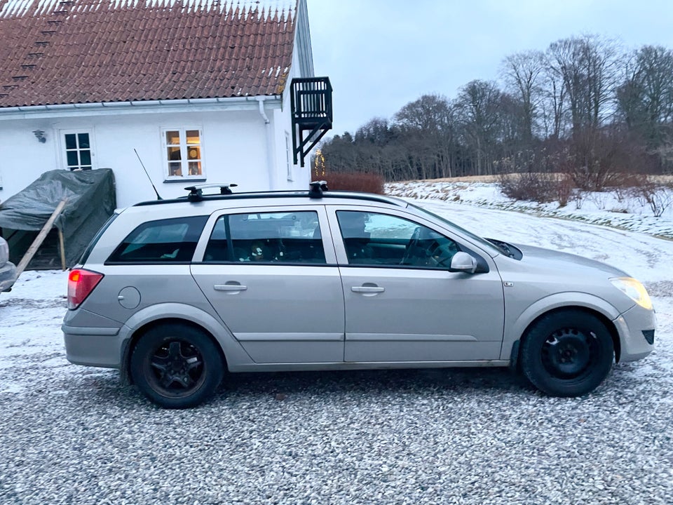 Opel Astra 1,6 16V 115 Limited Wagon 5d