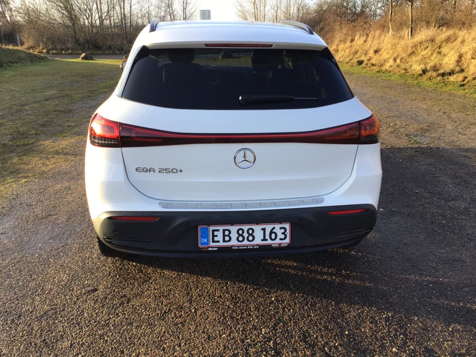 Mercedes EQA250+ Progressive 5d