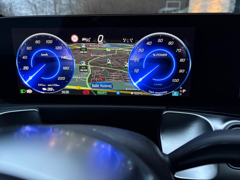 Mercedes EQB300 Progressive Advance 4Matic 5d