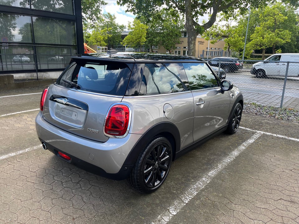 MINI Cooper 1,5 Essential aut. 3d