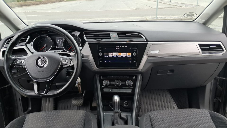 VW Touran 1,6 TDi 115 Comfortline DSG 7prs 5d
