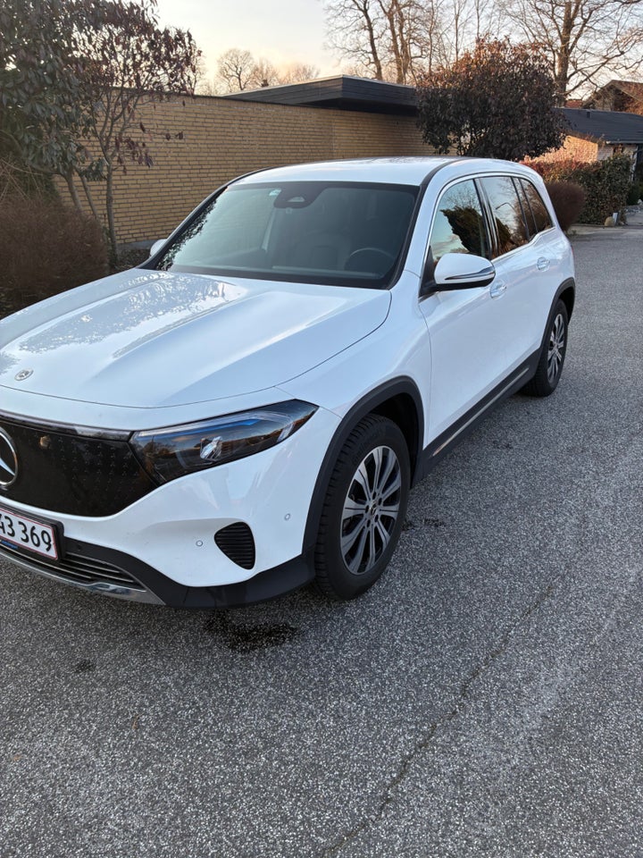 Mercedes EQB250+ Progressive 5d