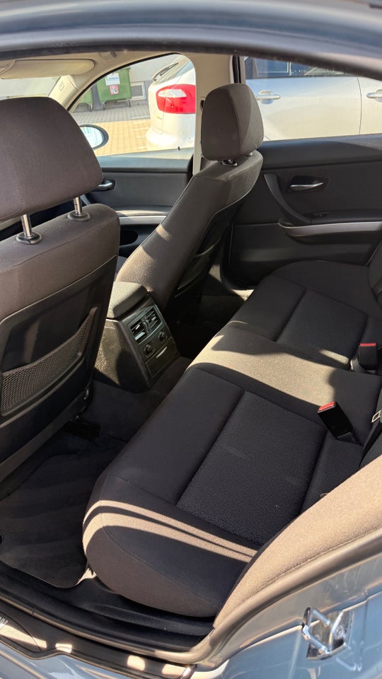 BMW 325i 2,5 aut. 4d