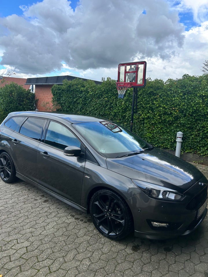 Ford Focus 1,0 SCTi 125 ST-Line stc. 5d