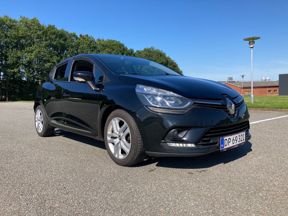 Renault Clio IV 1,5 dCi 90 Expression 5d