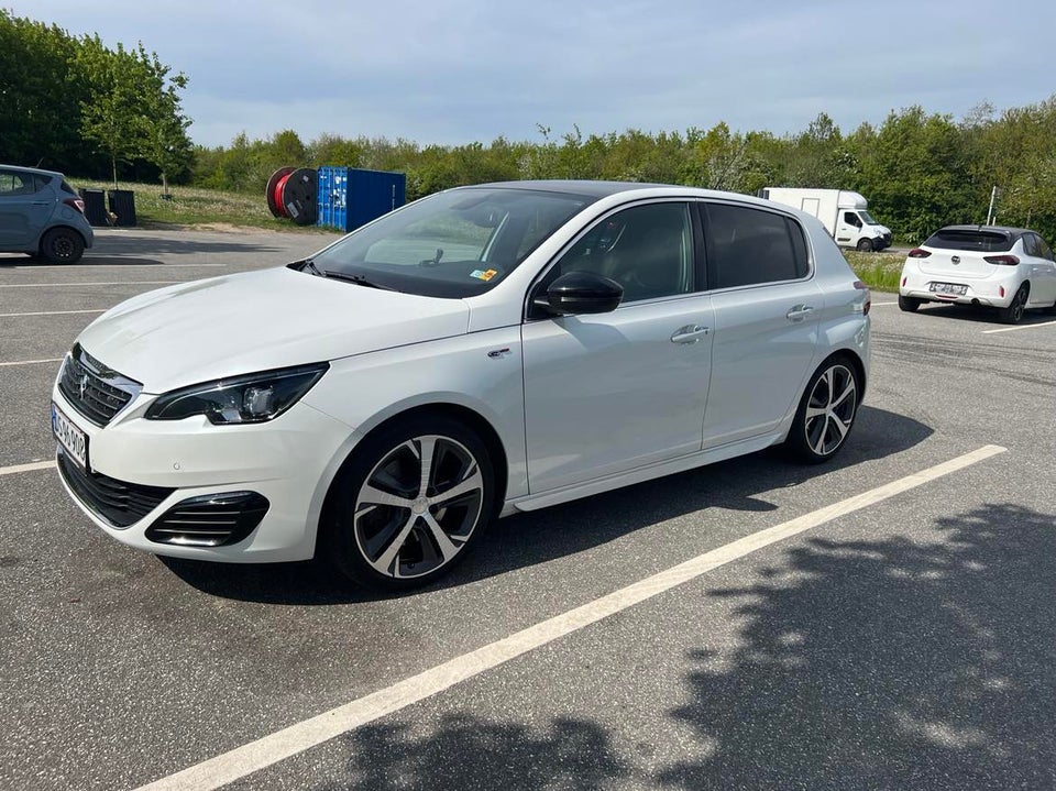 Peugeot 308 2,0 BlueHDi 180 GT EAT6 5d