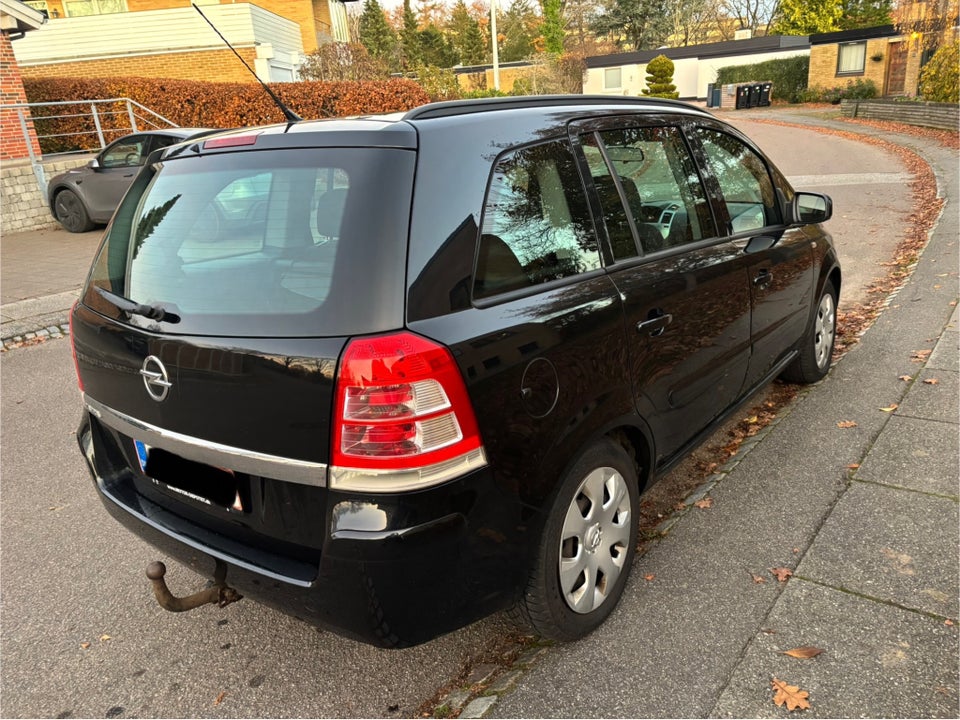 Opel Zafira 1,8 16V Classic 7prs 5d