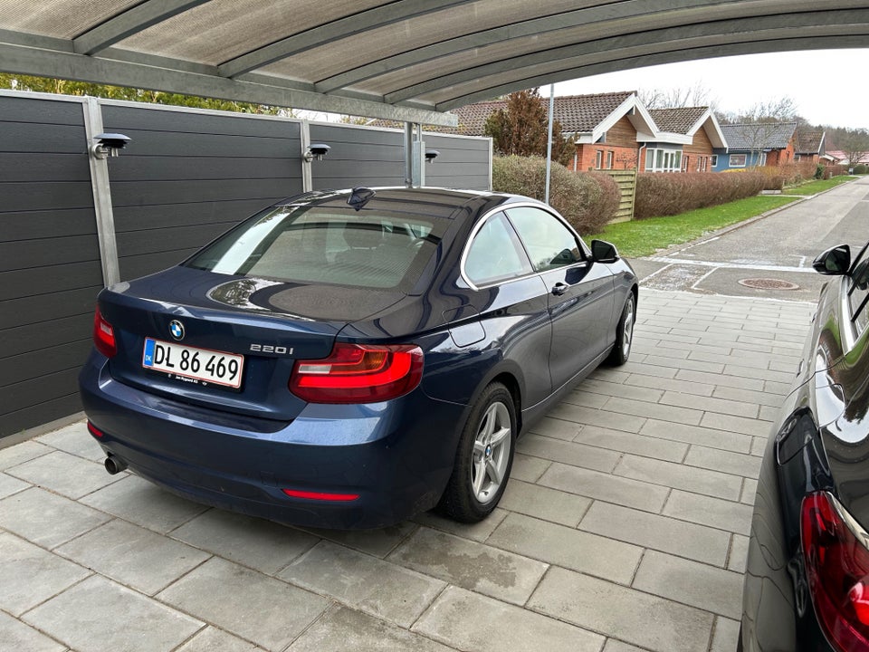 BMW 220i 2,0 Coupé aut. 2d