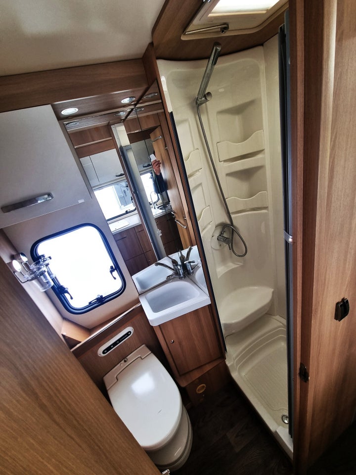 Ford Roller Team 2,0 Kronos 284 TL