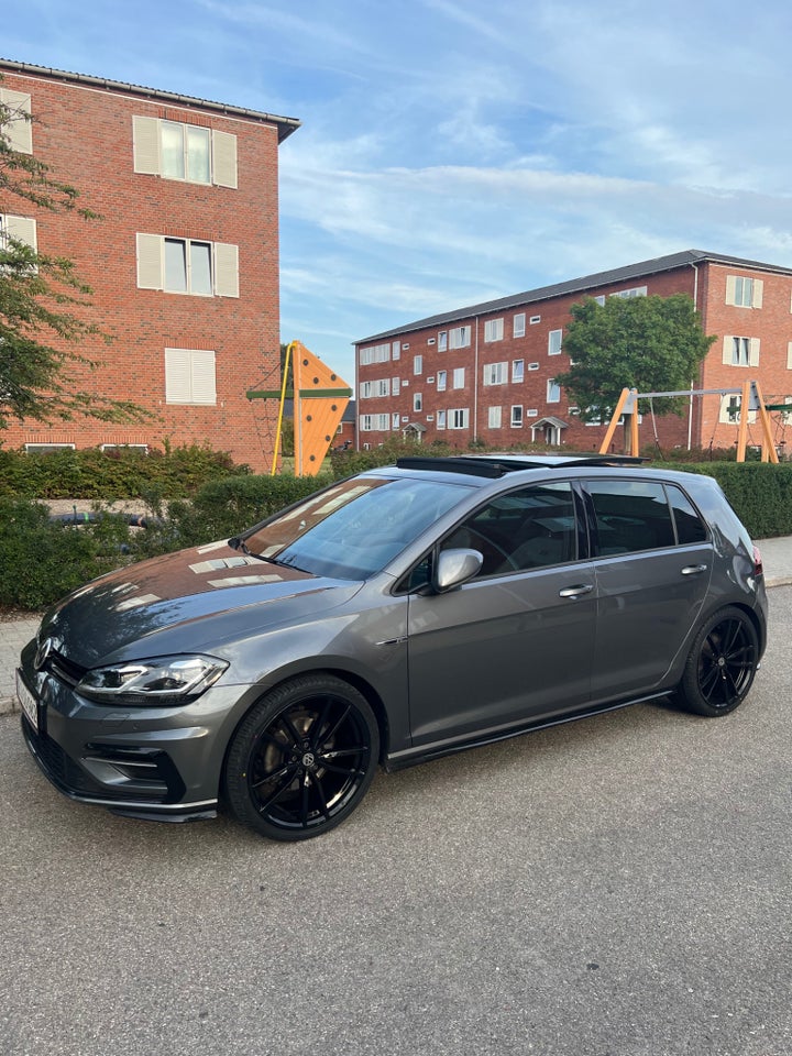 VW Golf VII 1,5 TSi 150 R-line DSG 5d