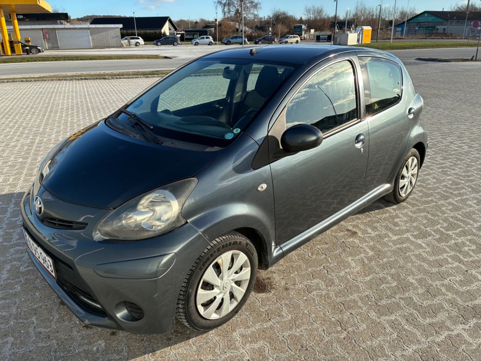Toyota Aygo 1,0 VVT-i T1 5d