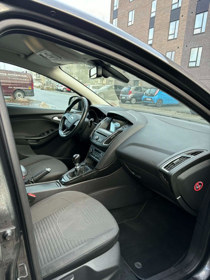 Ford Focus 1,0 SCTi 125 Titanium stc. 5d