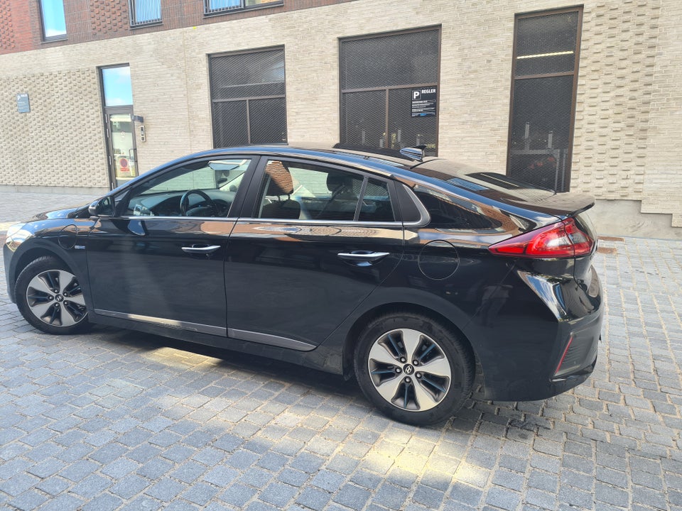Hyundai Ioniq 1,6 PHEV Trend DCT 5d