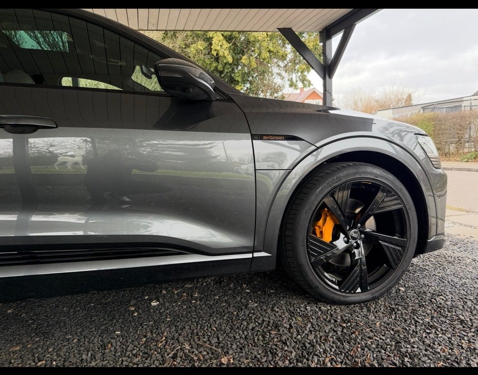 Audi e-tron 55 S-line quattro 5d
