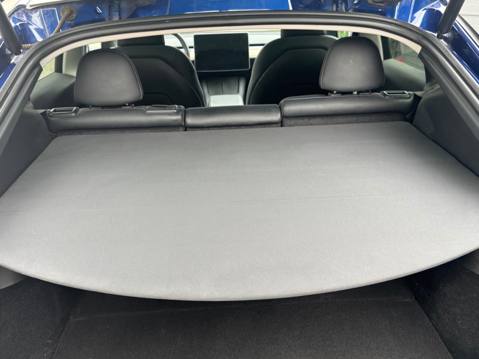 Tesla Model Y Long Range AWD 5d