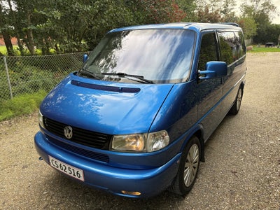 VW Caravelle 2,5 TDi 102 Comfortline 4d